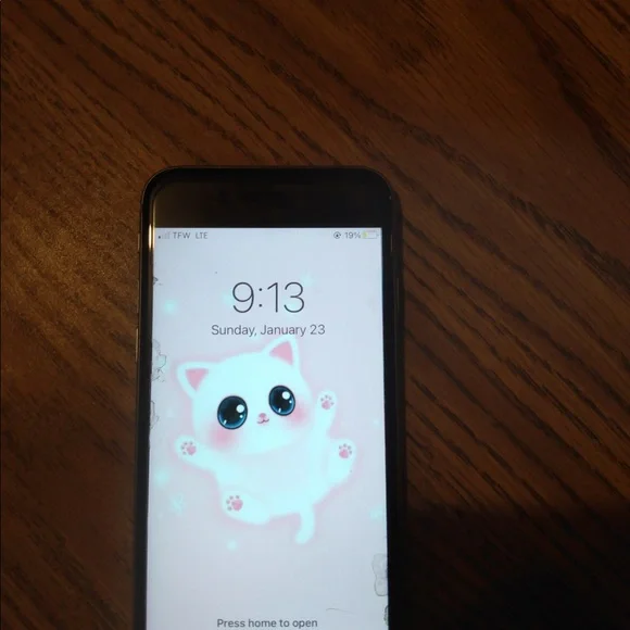 Apple iPhone 6s silver